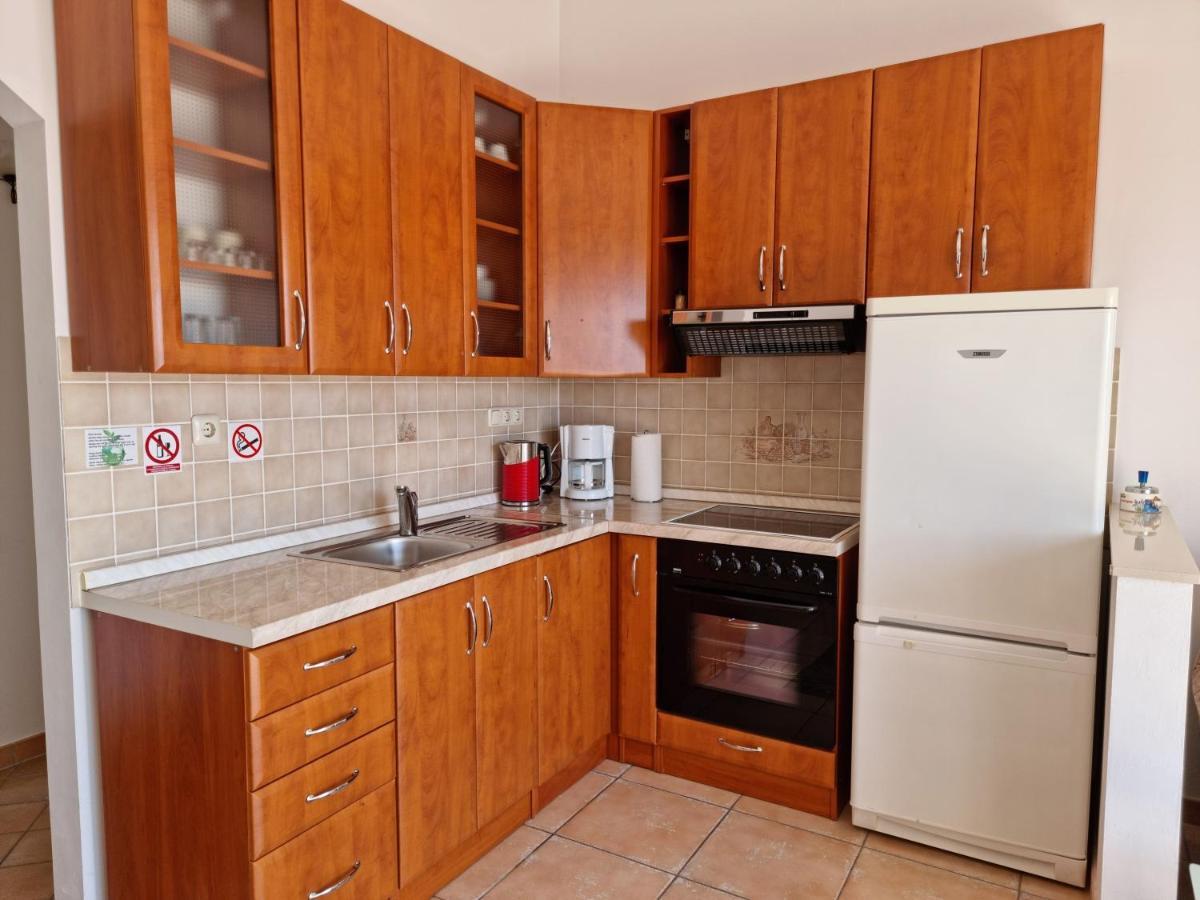 Apartments Stare Duce 6 Omiš Buitenkant foto