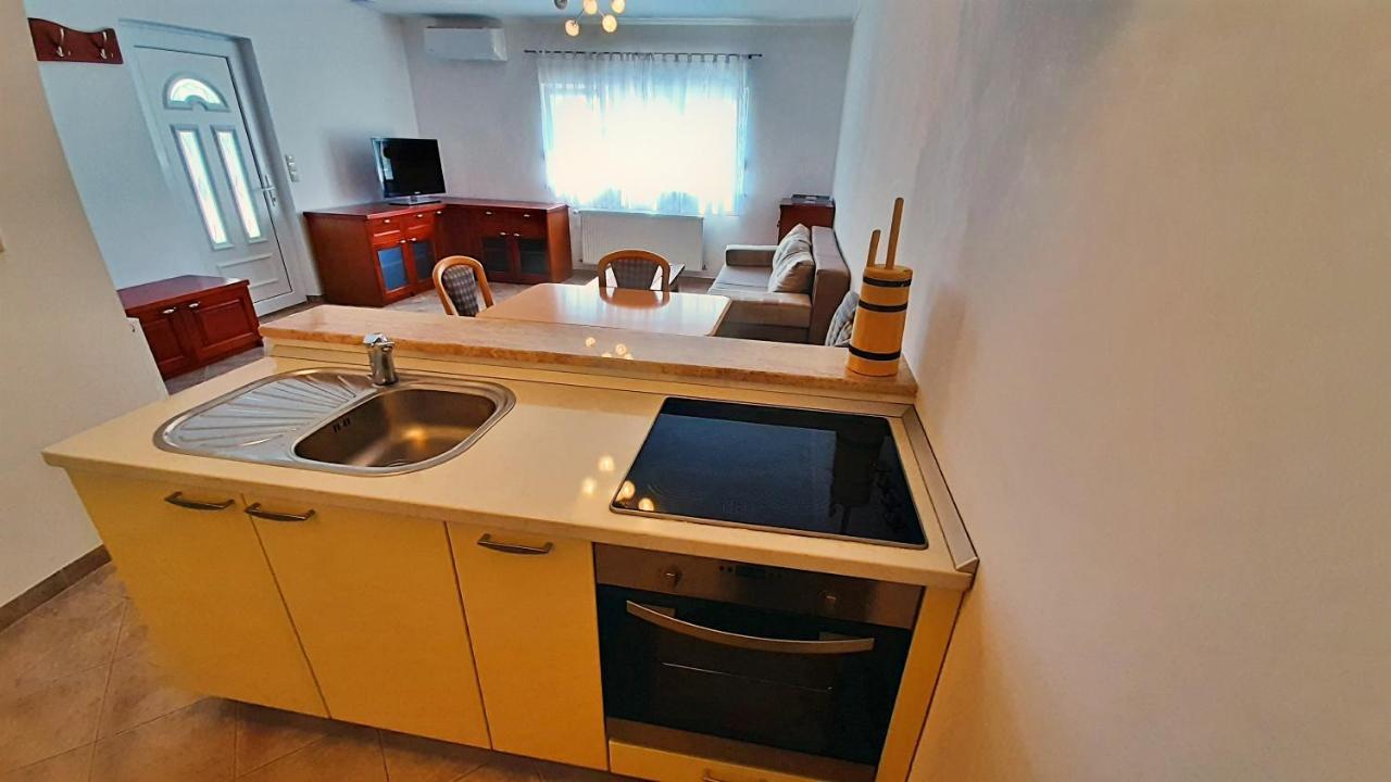 Apartments Stare Duce 6 Omiš Buitenkant foto